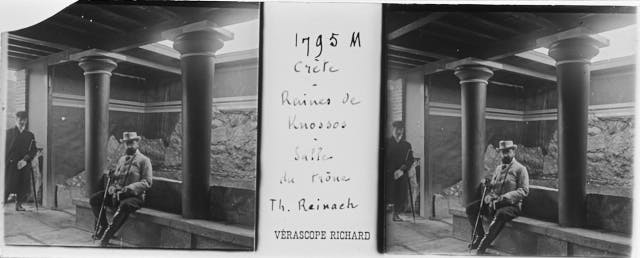 Une image contenant texte, personne, noir et blanc, monochrome Description générée automatiquement